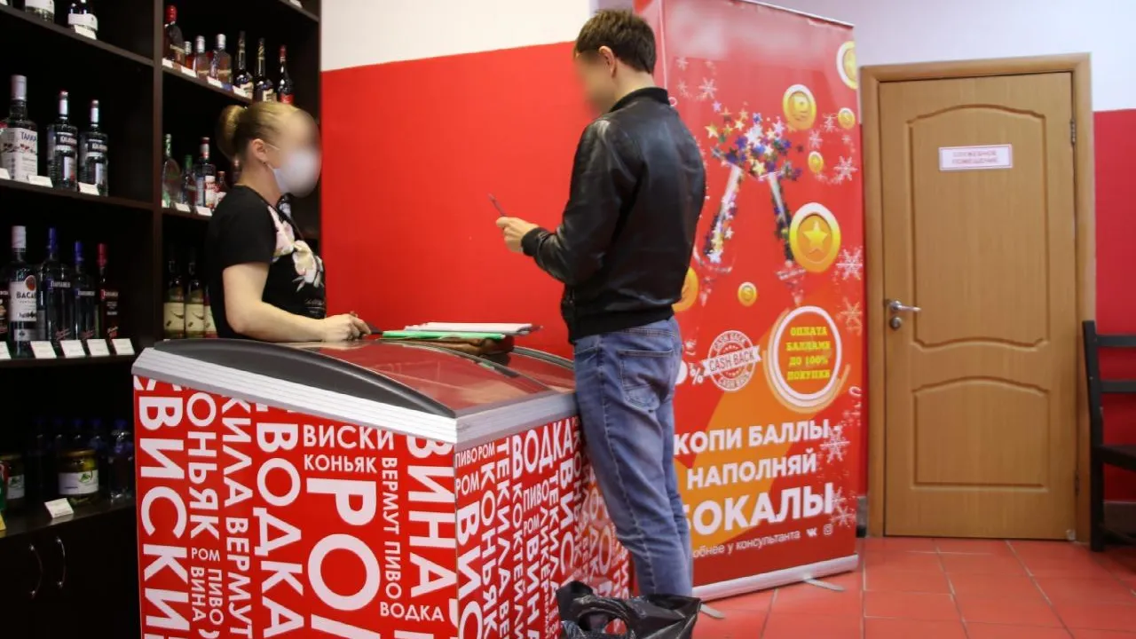 В Домодедове выявили кафе, незаконно торгующее алкоголем навынос