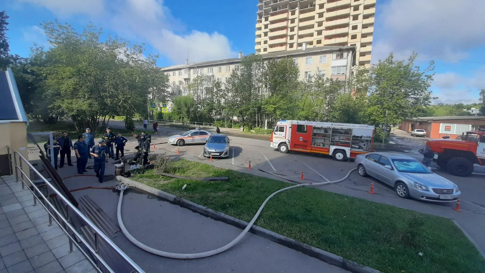 Огнеборцы потушили пожар в магазине в микрорайоне Климовск Подольска
