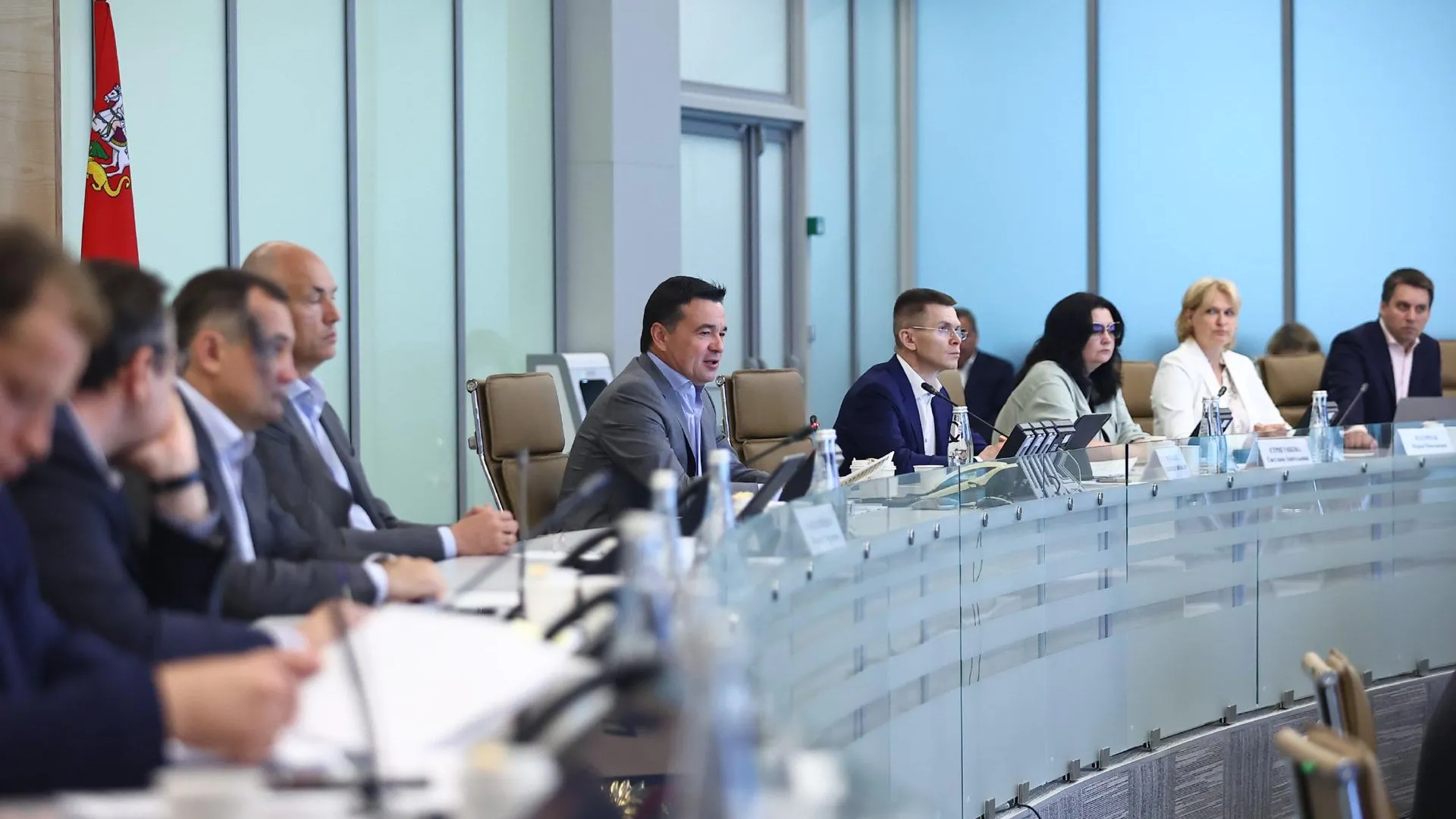 Губернатор Подмосковья заявил, что результаты выпускных экзаменов в школах радуют