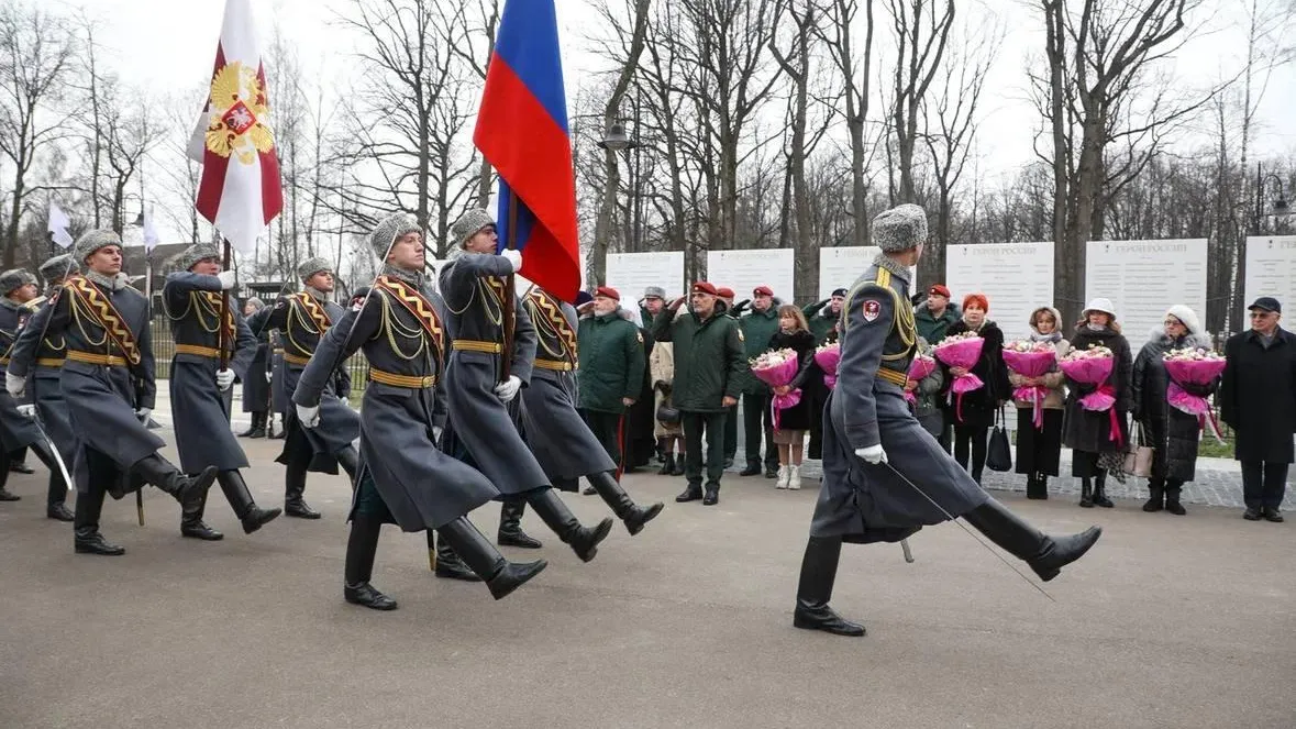 Аллею Героев открыли возле главного храма Росгвардии в Балашихе