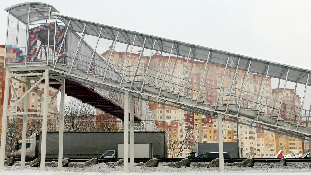 Новый надземный переход открыли на трассе М‑5 в Раменском районе