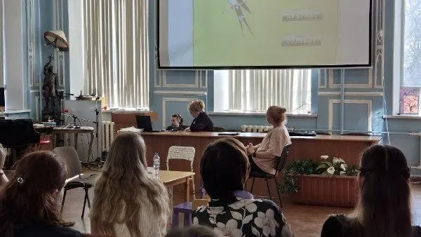 В НИКИ детства прошло первое занятие для магистрантов института психоанализа