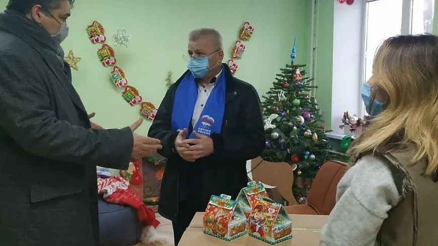 Подарки вручили детям из неблагополучных семей в Подольске