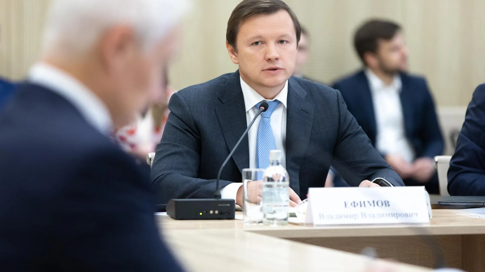 Ефимов: натуральный гранит использовали при облицовке фасада Галереи Нестеренко