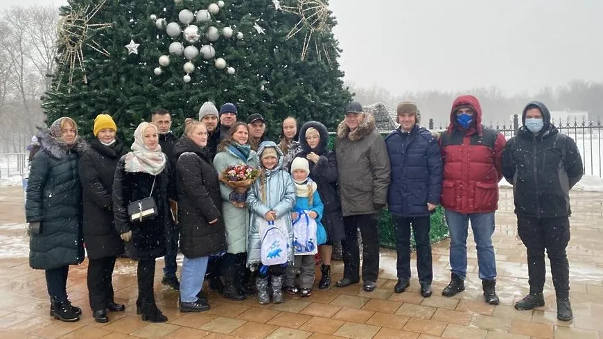Депутат Госдумы поздравила с Новым годом многодетную семью из Люберец