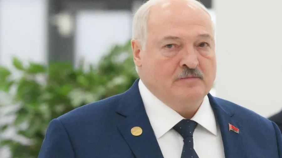 «Наше кино — позорище»: Лукашенко призвал министра навести порядок или умереть