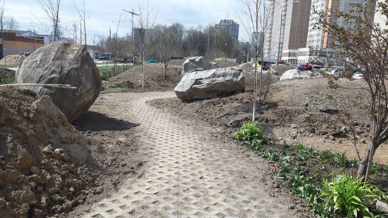 Луговые цветы украсят сад камней Памяти и Славы в Подольске