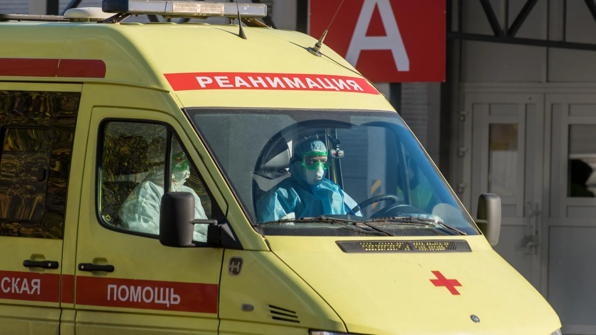 Мужчина разбил голову после падения с электросамоката в Химках