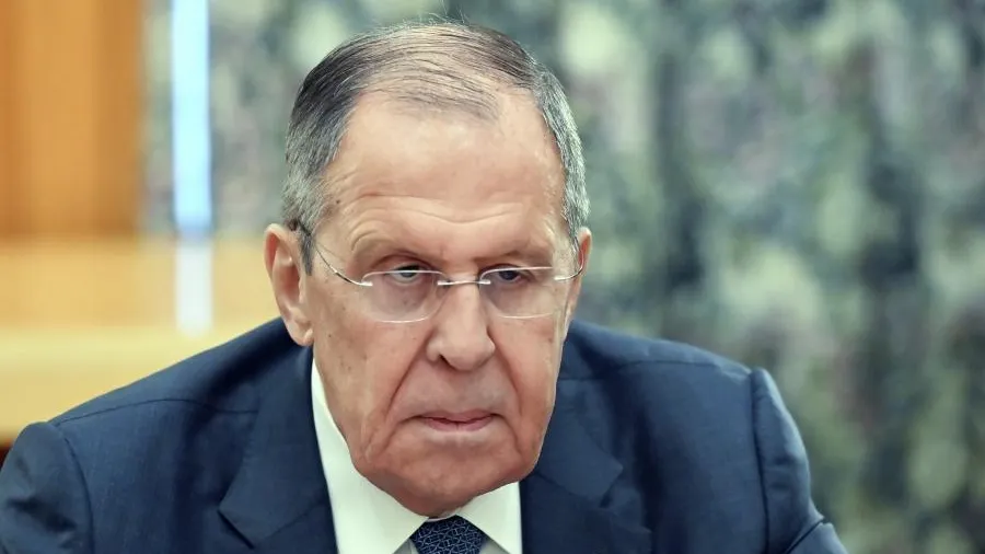 Лавров: если Киеву разрешат удары вглубь РФ, ответные меры уже будут действовать