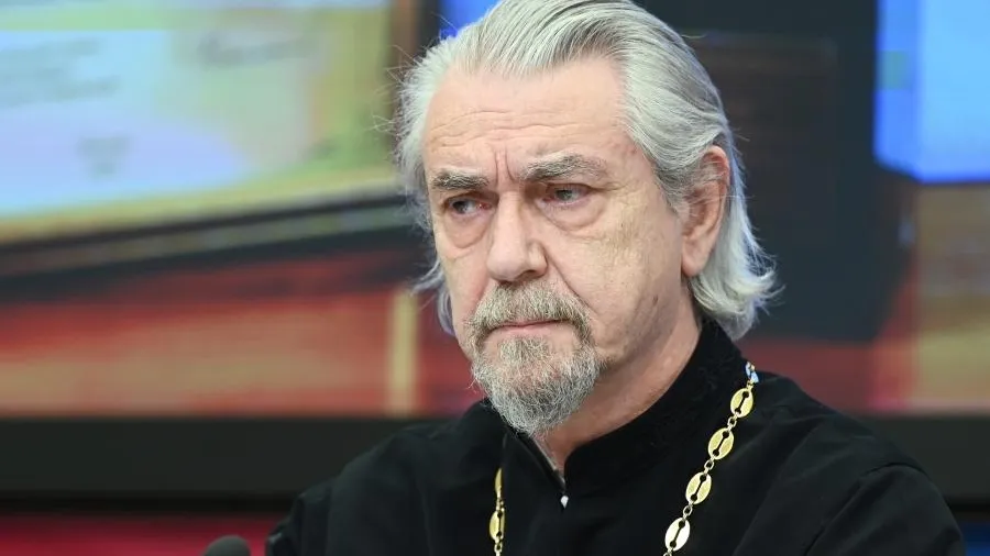 Протоиерей Вигилянский просит писать «бог» только с большой буквы