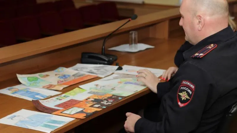 В Жуковском подвели итоги конкурса художественного творчества «Участковый глазами детей»