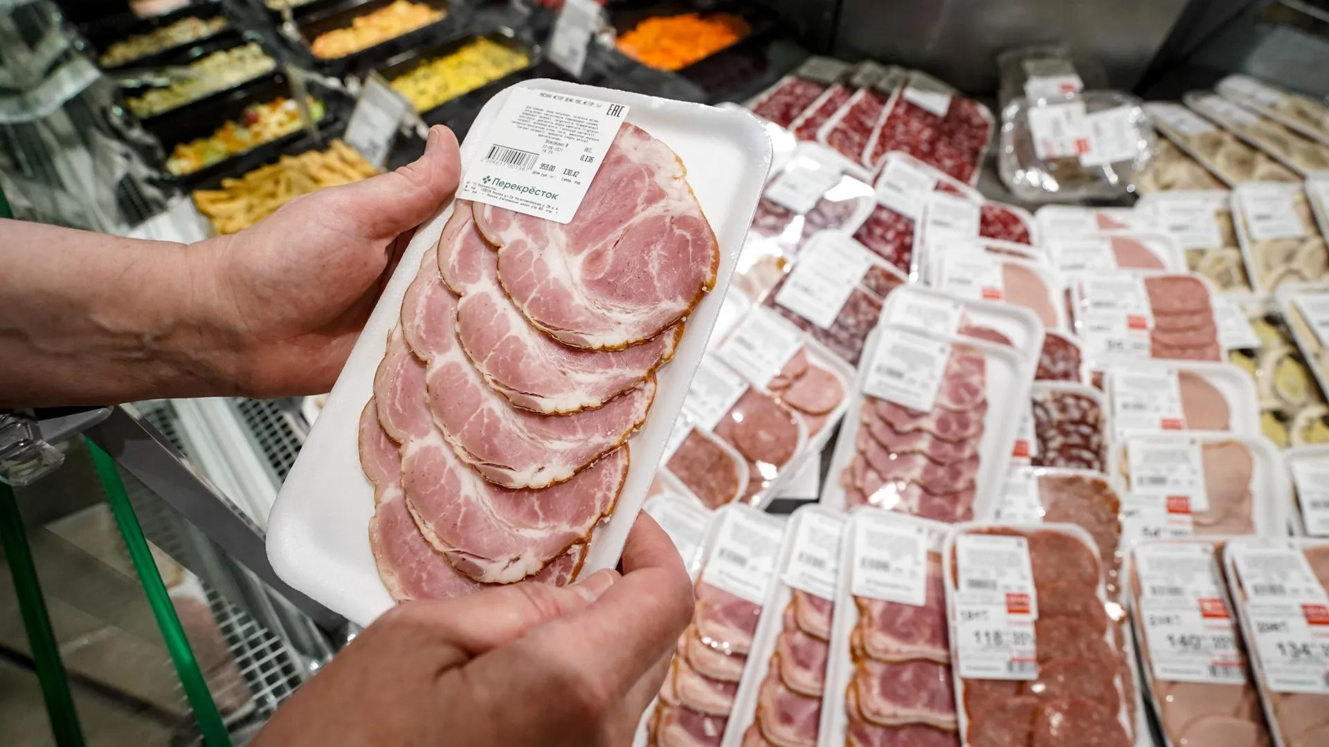 Диетолог Джутова: постящимся на Новый год нельзя мясо, птицу и молочные продукты