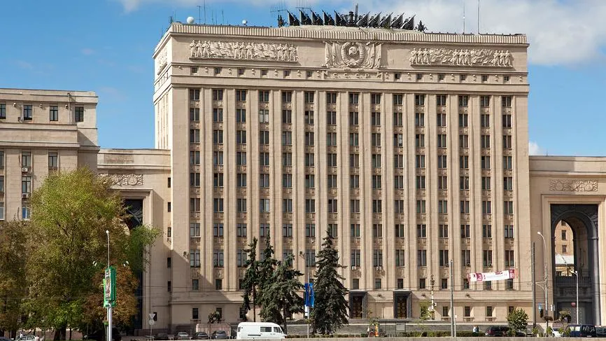 Путин освободил от занимаемых должностей 4 заместителей министра обороны