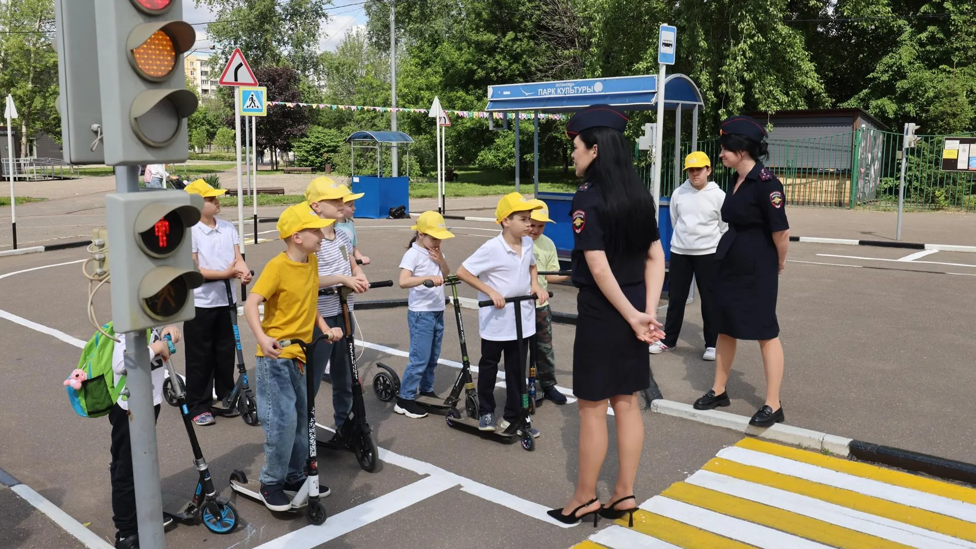 В Реутове для школьников провели занятие по безопасности на дорогах