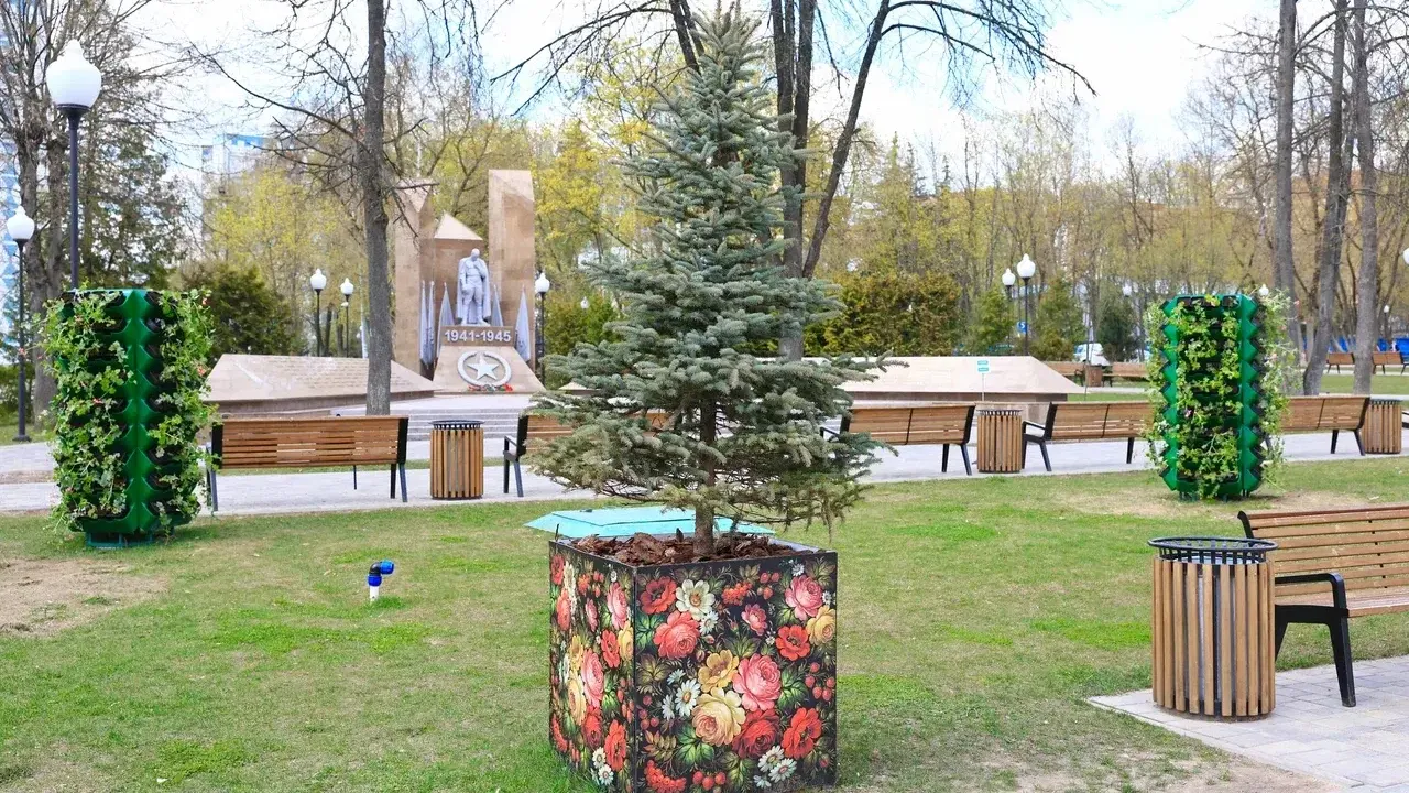 В Мытищах украшают микрорайон Пироговский новыми цветниками