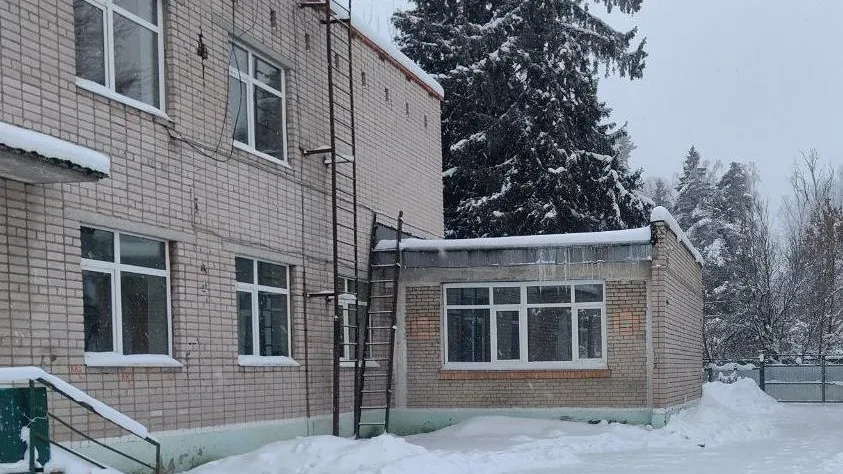 В Щелковском округе наполовину завершили демонтаж в детском саду при школе № 21