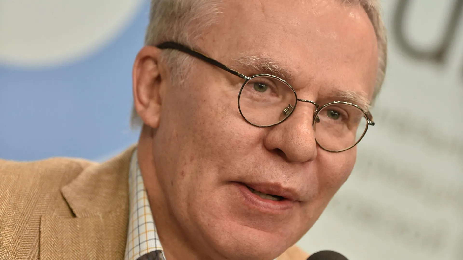 Глава Подольска поздравил с юбилеем Вячеслава Фетисова