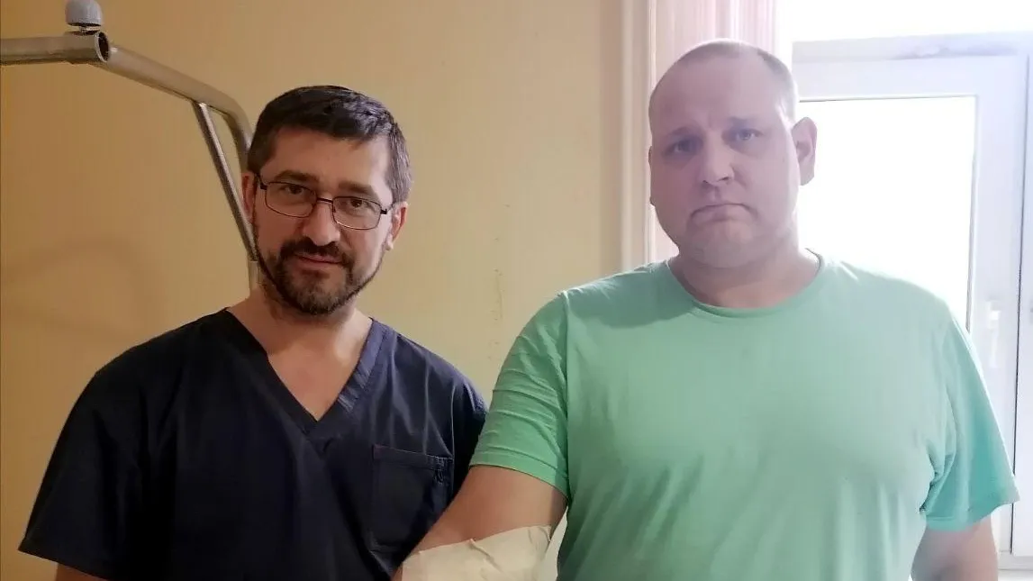 Хирурги Долгопрудного удалили пациенту 25-сантиметровый тромб