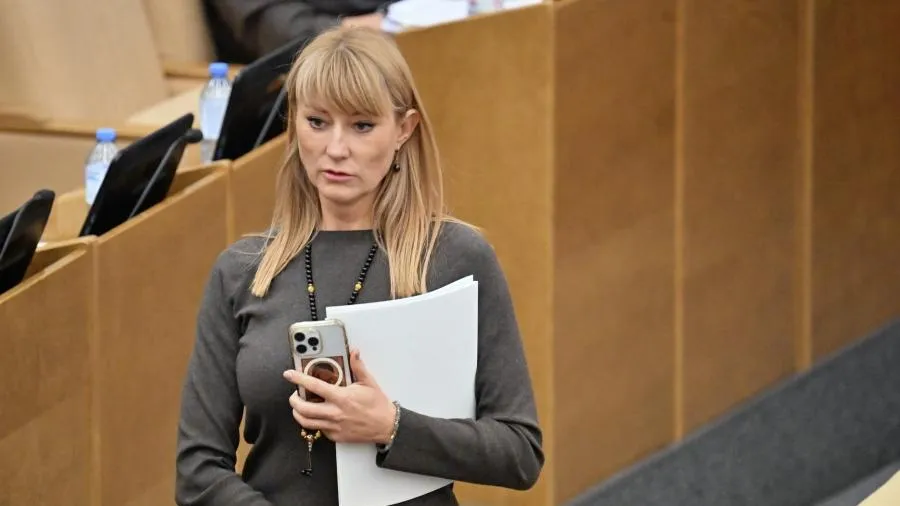 Журова посоветовала фигуристке Валиевой вернуть медали после дисквалификации