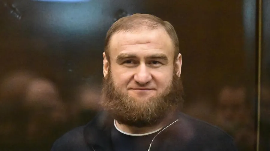 Осужденный на пожизненное экс-сенатор Арашуков хочет отпроситься на СВО